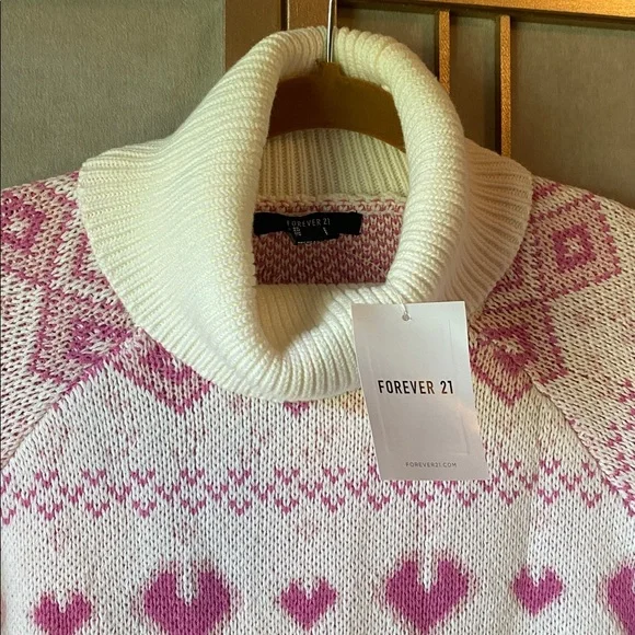 Forever 21 sweater, pink & cream color with hearts & bows, women’s size large - Picture 4 of 8